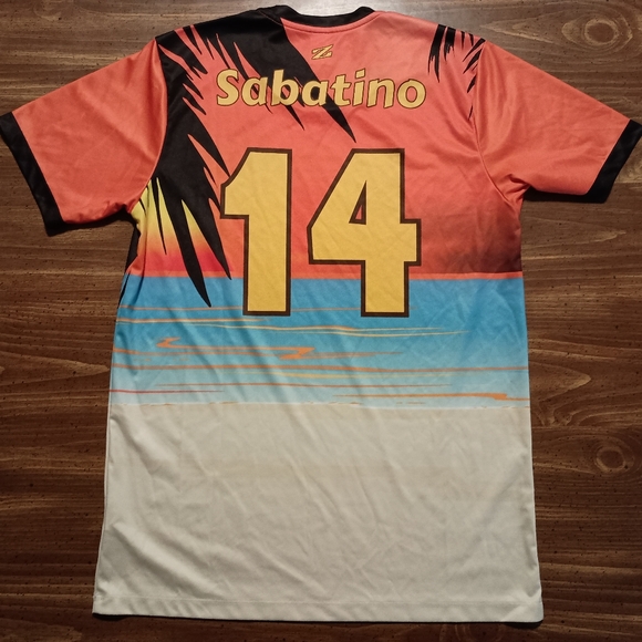 PSYDUCK SOCCER JERSEY T-SHIRT - Medium // Pokemon game sports tee shirt - Picture 6 of 7